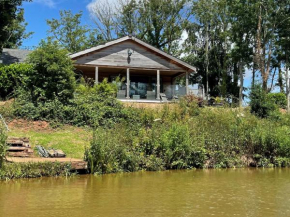 Oak Lodge, South View Lodges, Exeter
